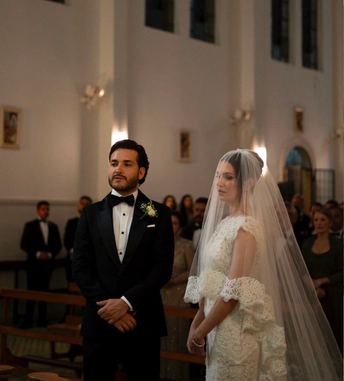Casamento real vestido pela Mr Suits — aluguel de terno e smoking sob medida