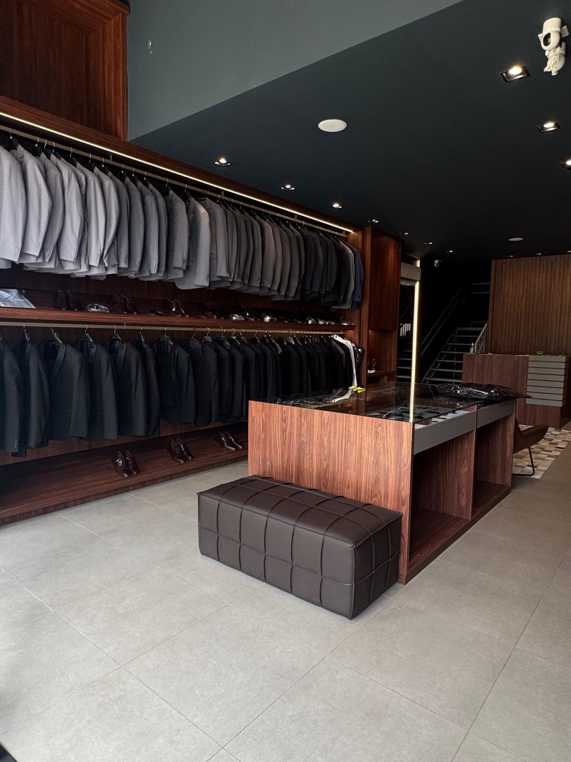 Mr Suits — Aluguel de terno em Cuiabá/MT (loja)