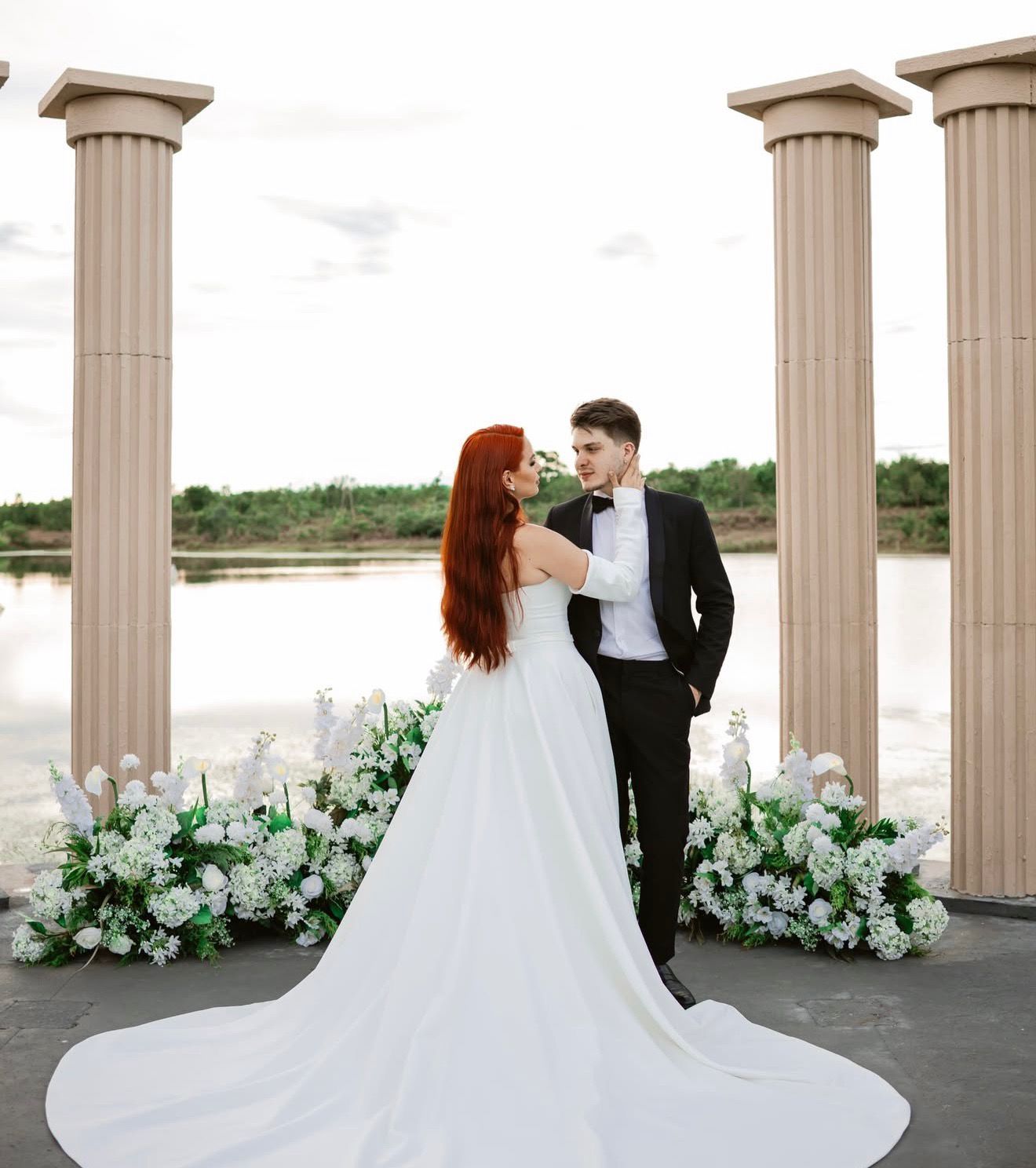 Casamento real vestido pela Mr Suits — aluguel de terno e smoking sob medida